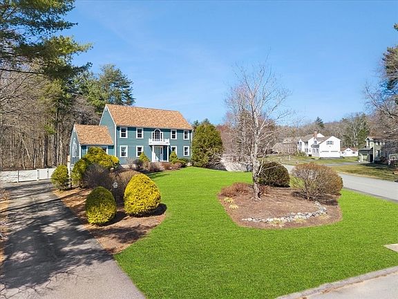 3rd image of 78 Gretchen Way