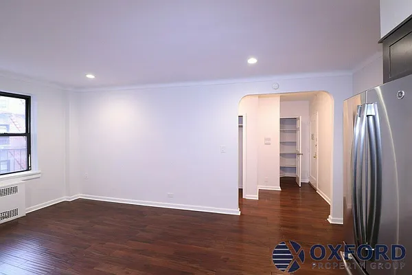 Rented by Oxford Property Group | media 10