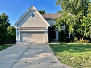 8505 W 127th Pl, Overland Park, KS 66213