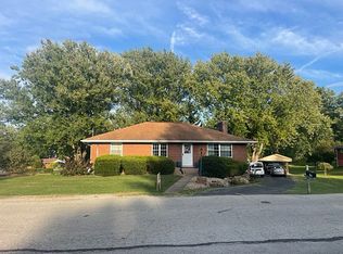 147 Crest Dr, Delmont, PA 15626