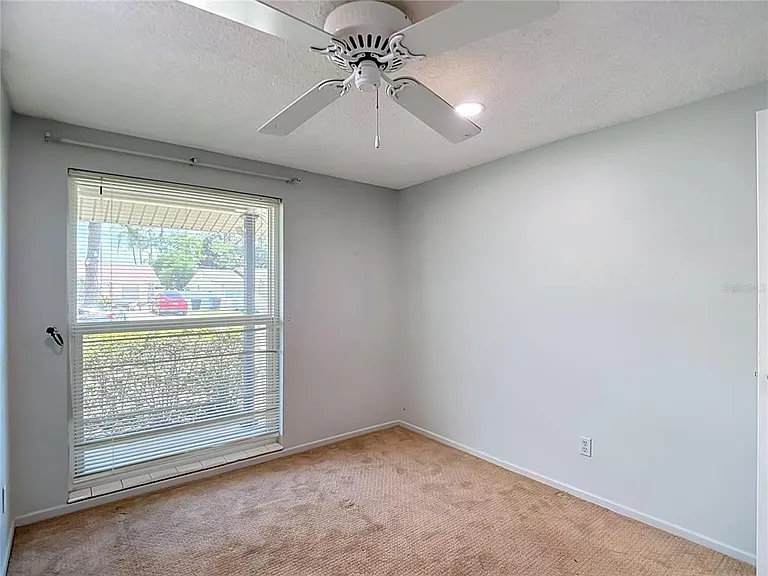 7916 Woodgrove Cir — Photo 15