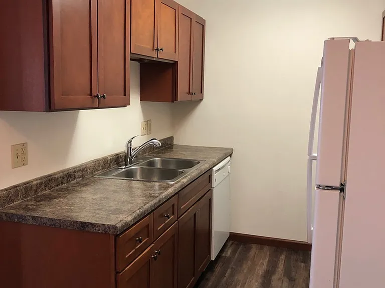 400 Browns Ct — Photo 47