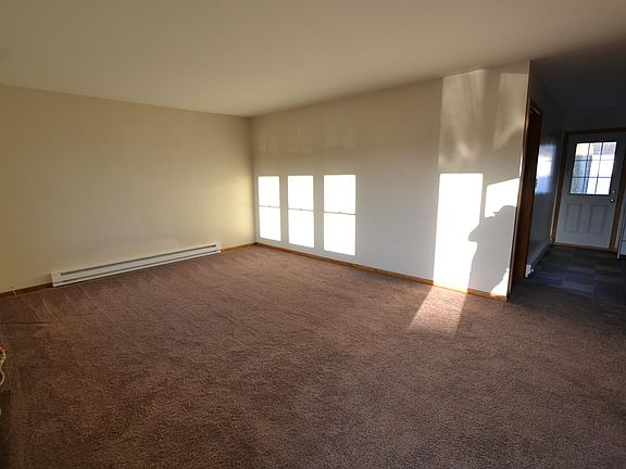 5th image of 255 W Elm St APT 4