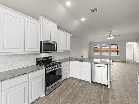 5th image of 3536 Equinox Dr