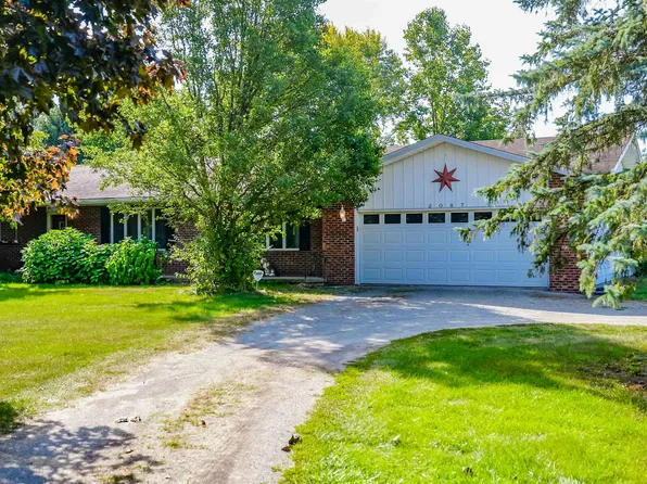 2065/2087 E Eight Square Rd, Warsaw, IN 46582
