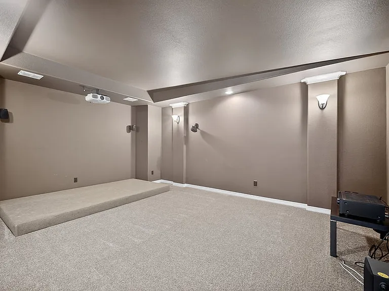 1651 Saddle Tree Rd — Photo 17