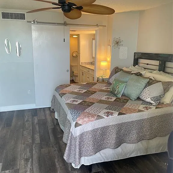 690 Island Way #1112 — Photo 18