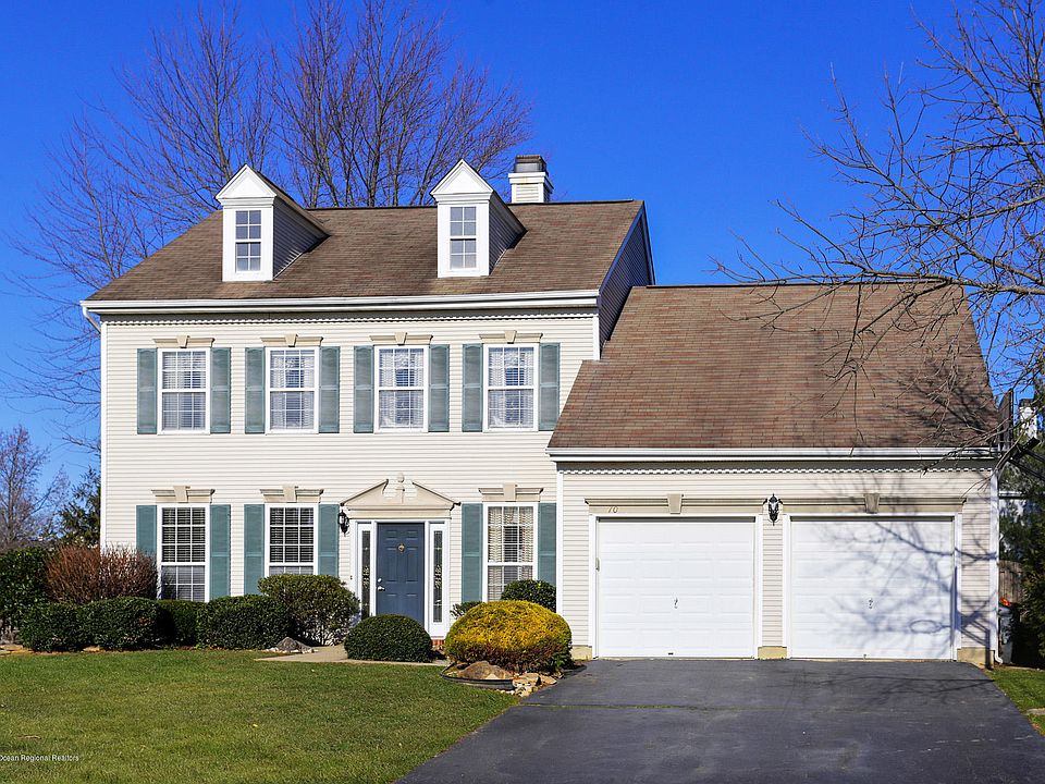 1st image of 70 Seton Hall Dr