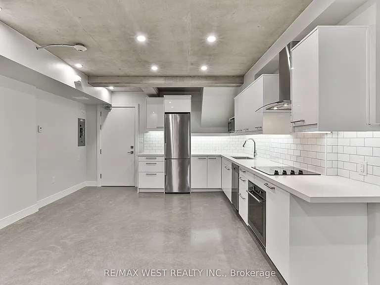 1745 Keele St #4 — Photo 9
