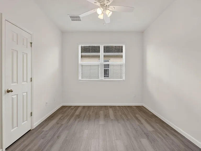 10552 SW Toren Way — Photo 27