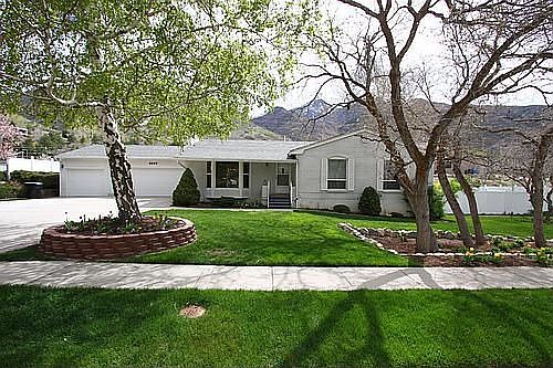 1st image of 8695 S Grand Oak Dr