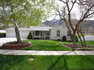 8695 S Grand Oak Dr, Cottonwood Heights, UT 84121