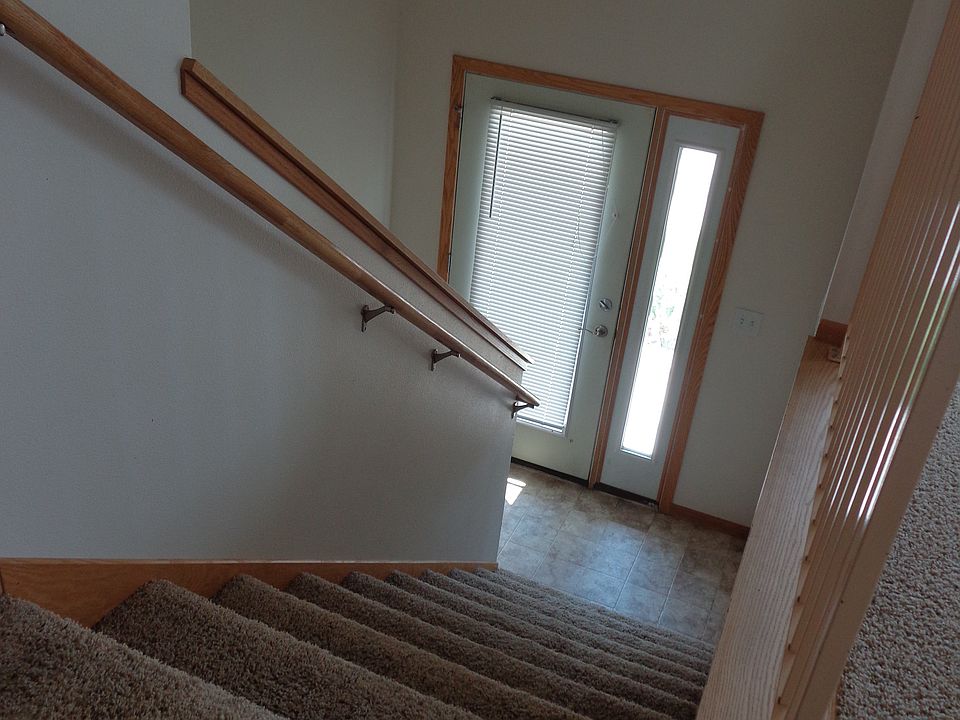 1st image of 860 37th Ave S APT 6