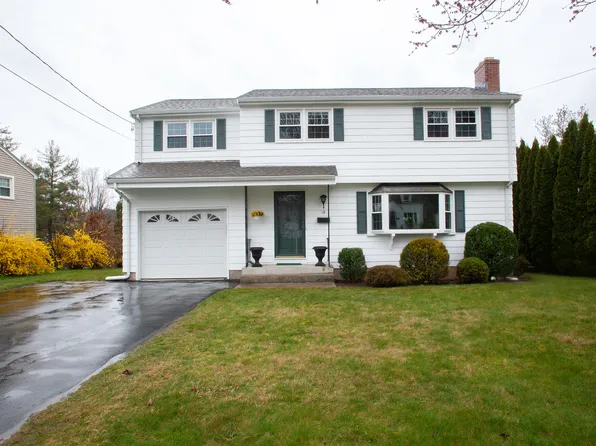 18 Overbrook Road, West Hartford, CT 06107