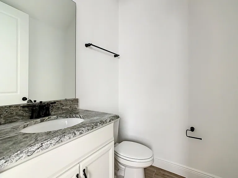 15707 Vetta Dr — Photo 16