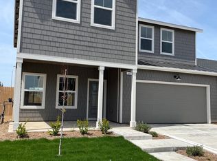 449 S Apricot Ave, Fresno, CA 93727