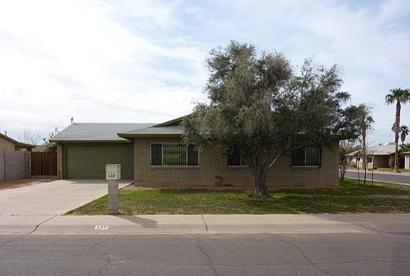 2nd image of 137 W Saguaro St
