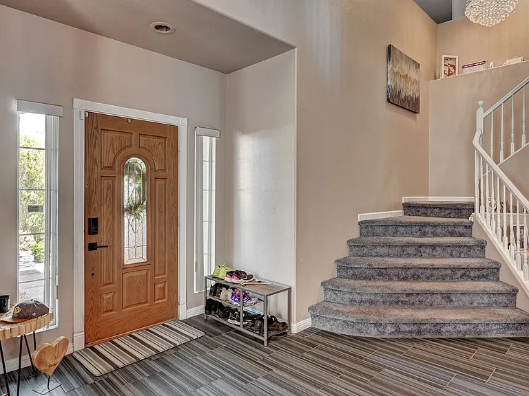 3910 Crooked Oak St — Photo 3