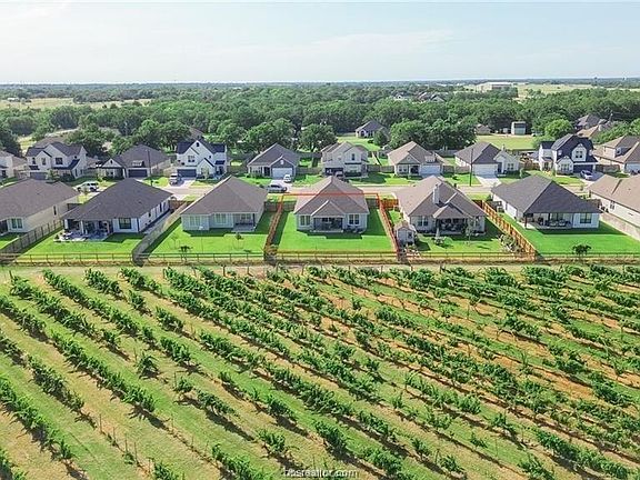 2nd image of 4130 Vintage Estates Ct