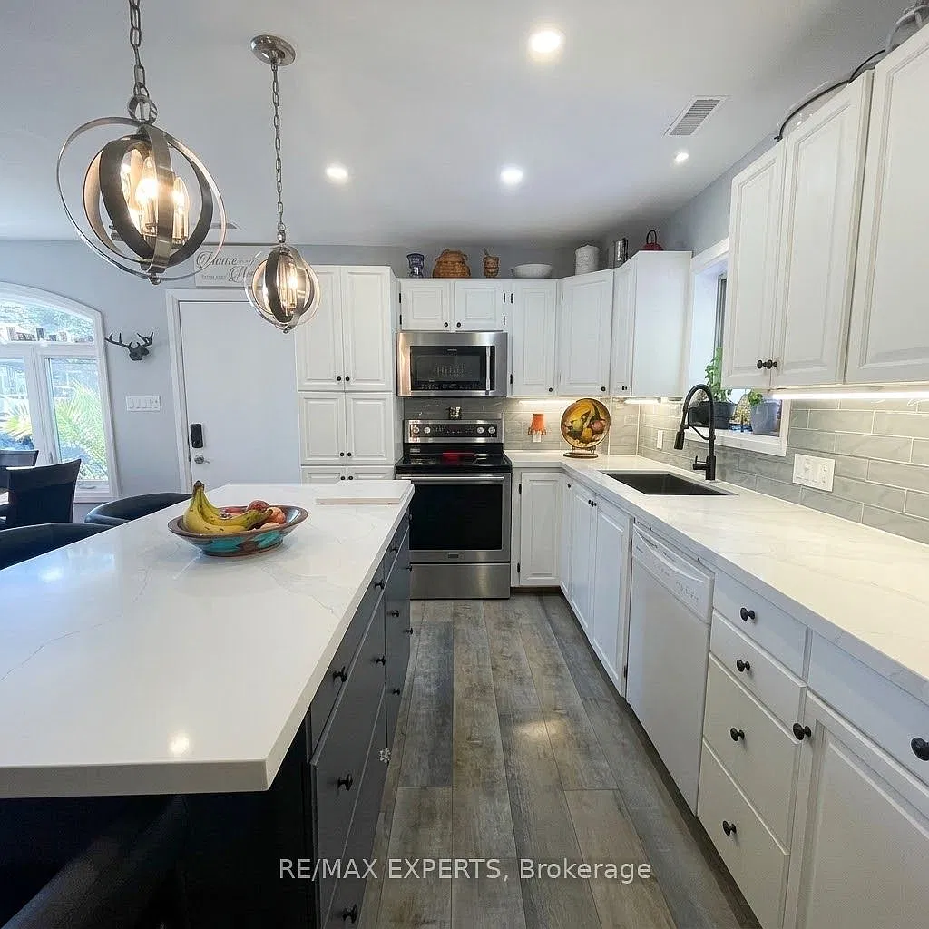 3 bed, $3,500 — Photo 4