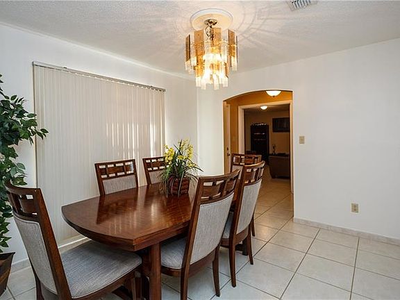 4th image of 12047 Saffron Ct