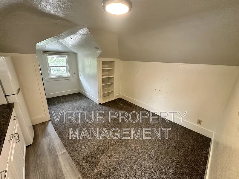 1 bed, 1.0 bath, $650 — Photo 3
