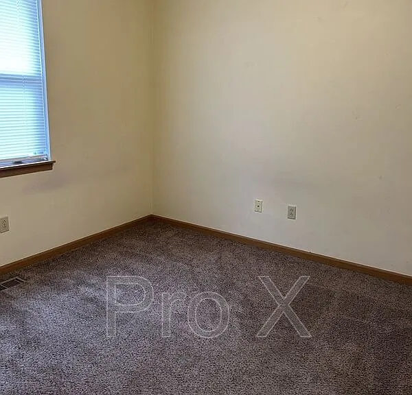 810 E Jackson St #C — Photo 7