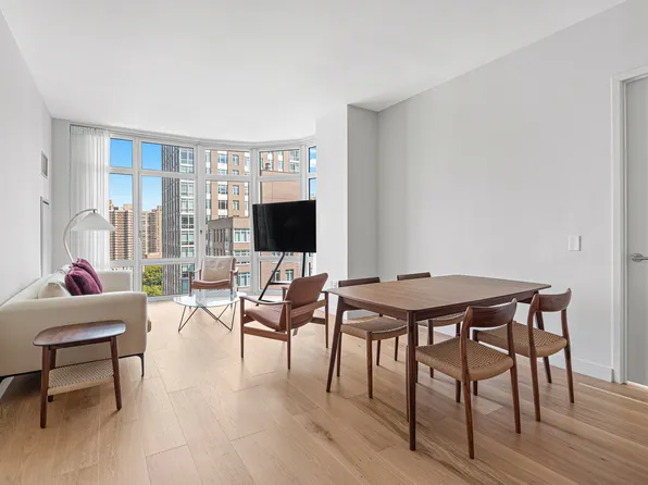 555 W 59th St APT 18G, New York, NY 10019