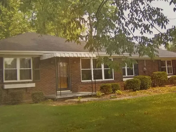 1772 McDonald Ln, New Albany, IN 47150