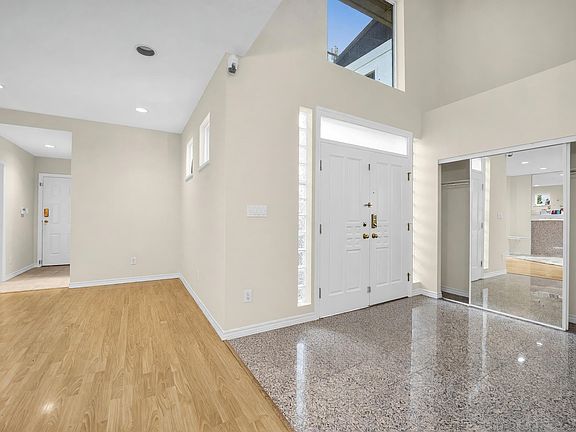 4th image of 6780 Comstock Rd