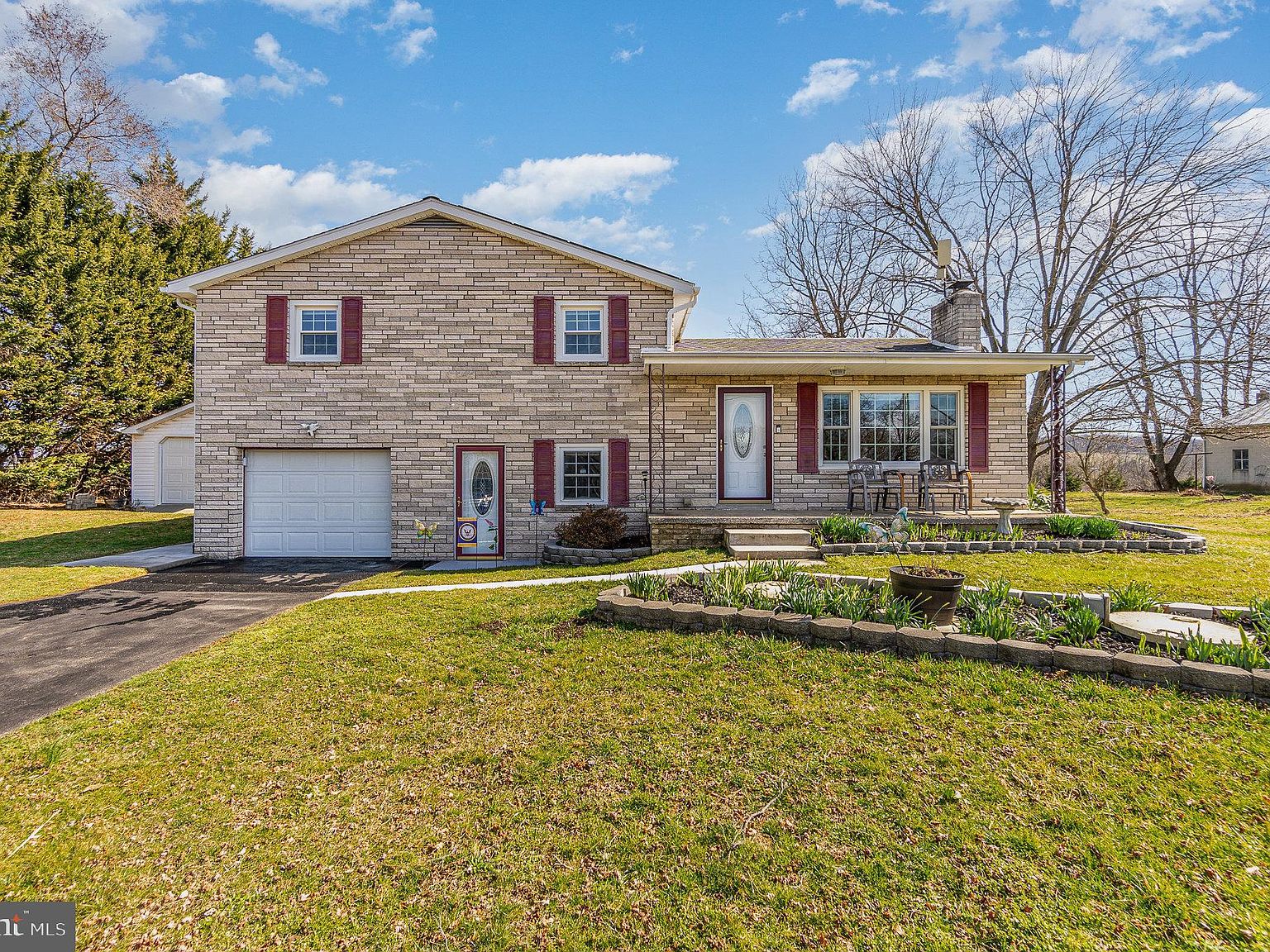 2061 Stoverstown Rd, Spring Grove, PA 17362 Zillow