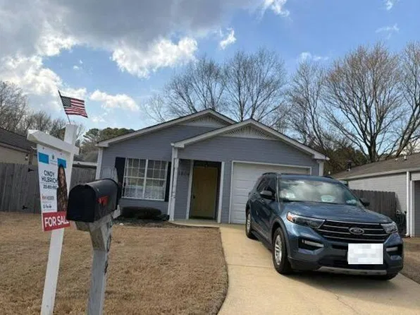 1804 Stonehenge Dr, Birmingham, AL 35215
