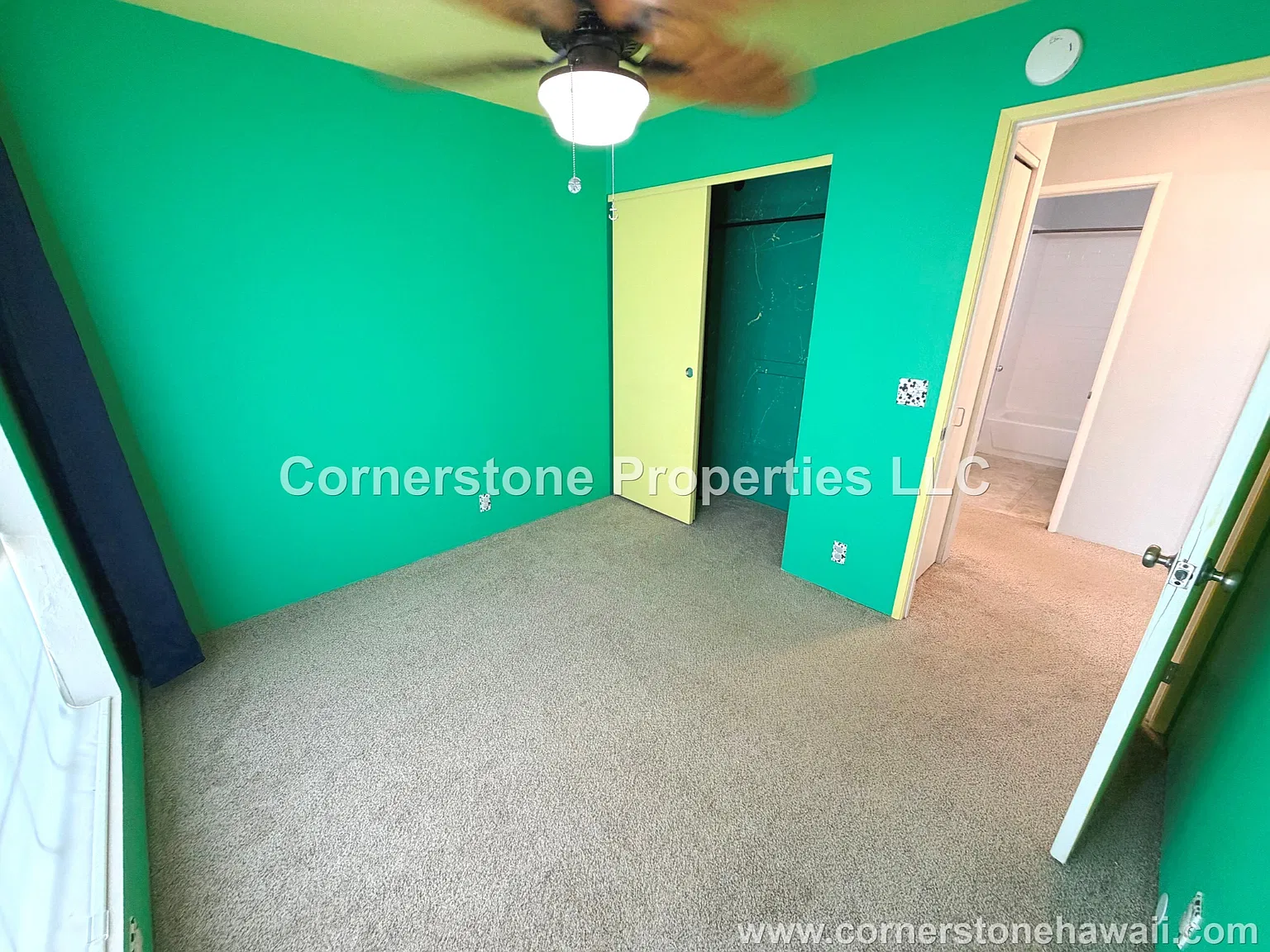 1205LE - 1 — Photo 2