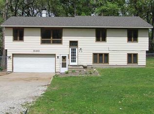 5180 Chestnut Ridge Rd, Cedar Rapids, IA 52411