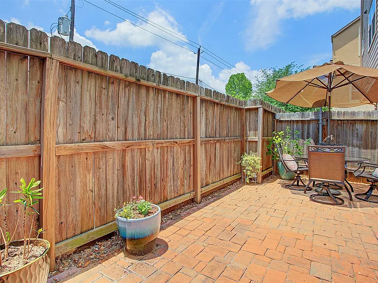 5806 Kansas St #B — Photo 2