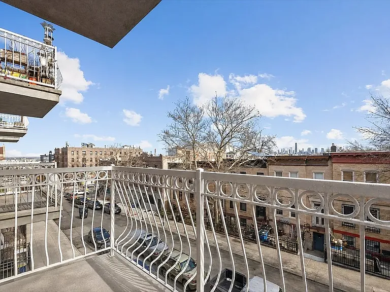 420 42nd St #3F — Photo 10