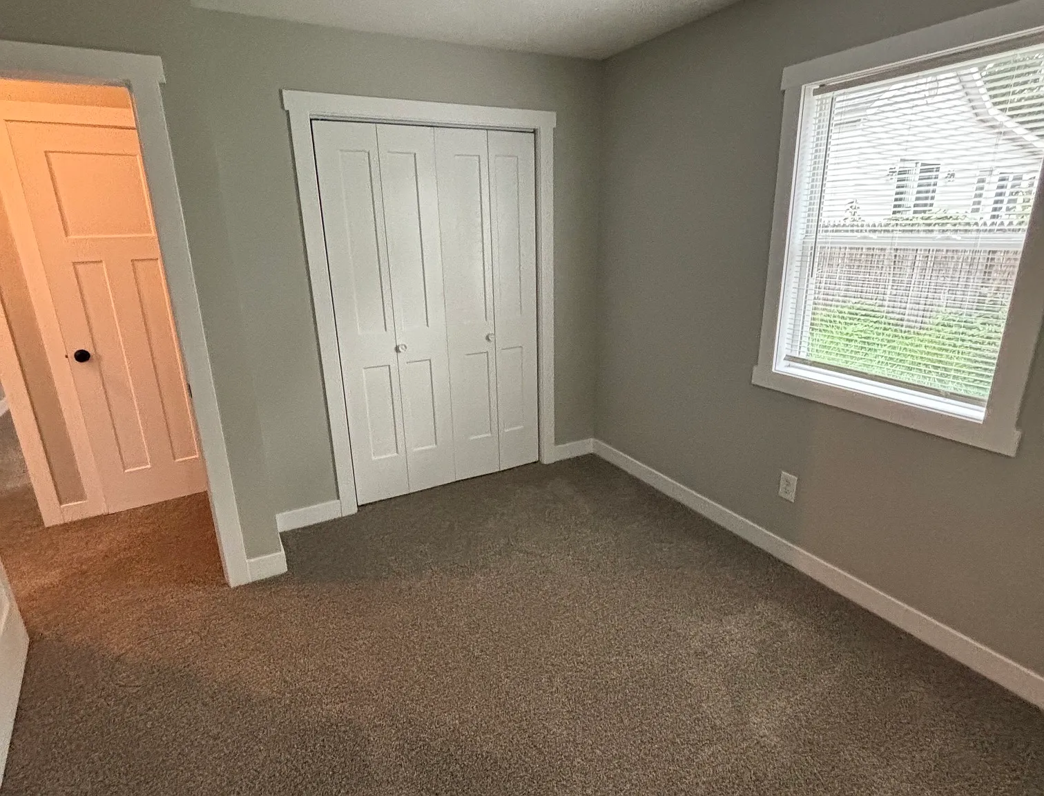 3 bed, $1,895 — Photo 4