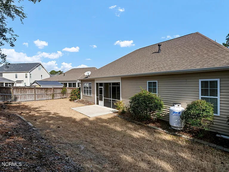 804 Ovates Ln — Photo 32