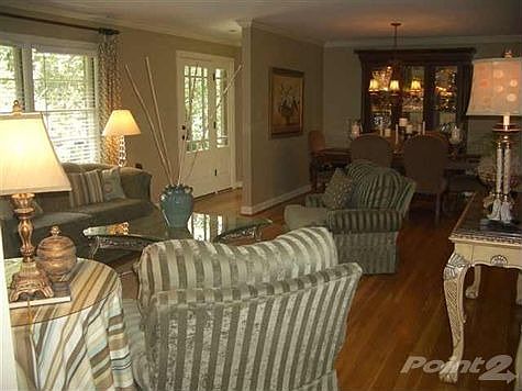 4th image of 54 Pine Manor Dr