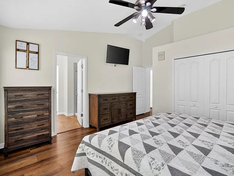 714 Ashentree Dr — Photo 34