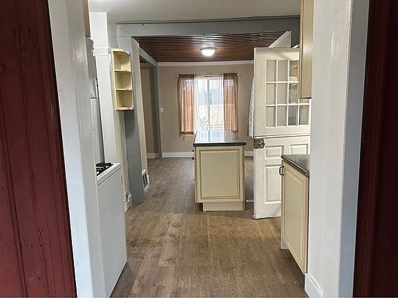 5th image of 1700 Corron Rd