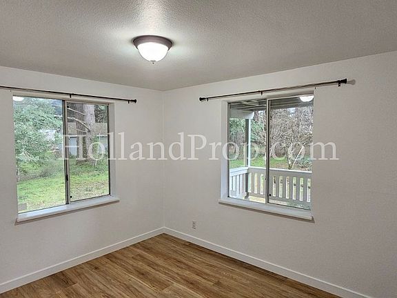 4th image of 15984 S Leland Rd