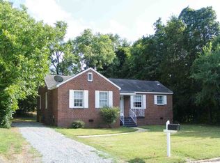 320 Gilbreath St, Graham, NC 27253