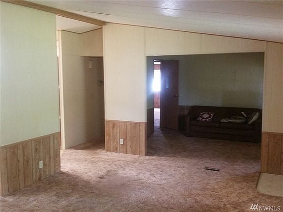 2nd image of 2100 Burton Ave