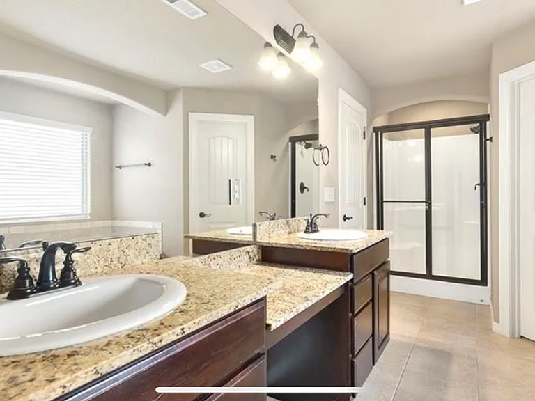 2915 N Raven Ln — Photo 11