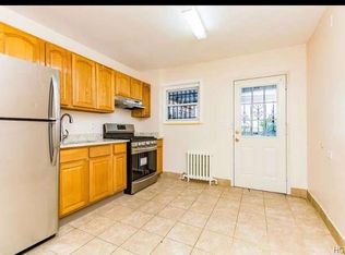 3144 E Tremont Ave APT 1R, Bronx, NY 10461