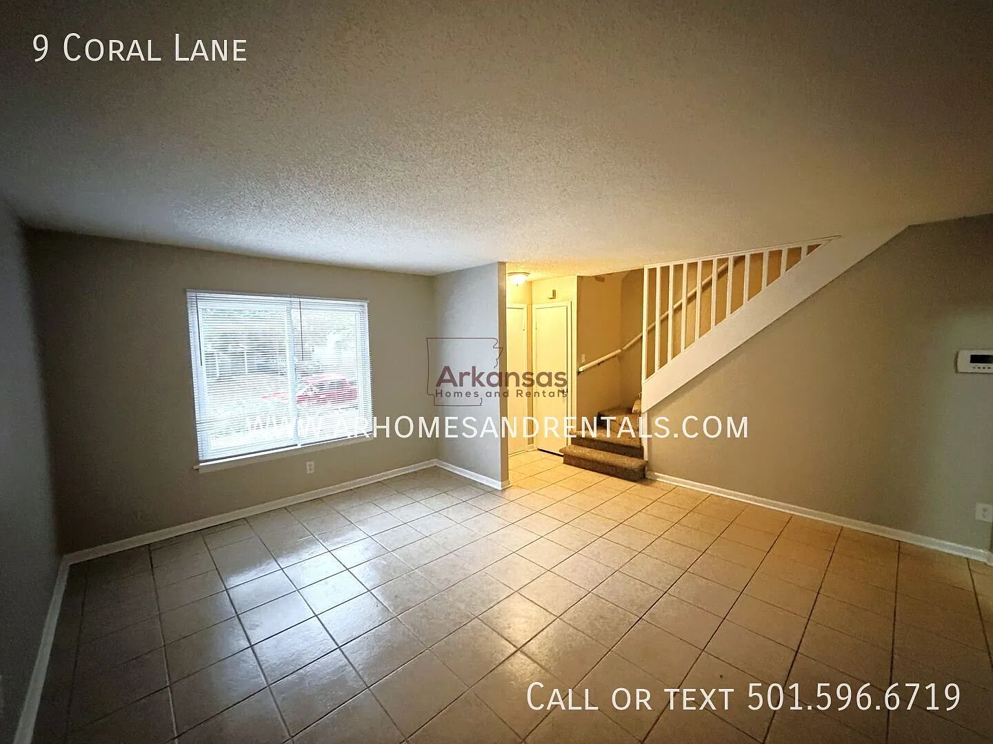 1/2 Off First Month's Rent ~ 9 Coral Ln-Jacksonville ~ 4 Bedrooms | 2 Bathrooms — Photo 3
