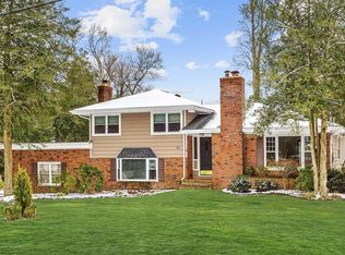 881 Ocean View Dr, Toms River, NJ