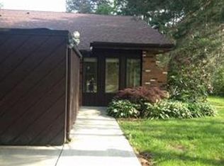 12 Susann Ct, Fredonia, NY 14063