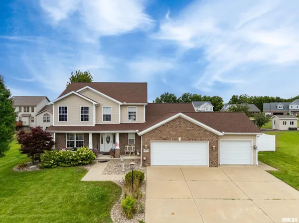 824 Debates St, Washington, IL 61571